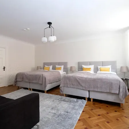 דירה 4 Bedroom Toompea Old Town *